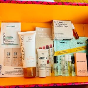 Beauty Sample 30ish Items.